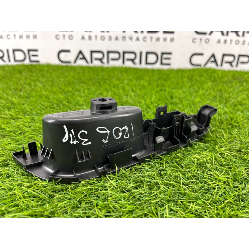 Накладка ручки внутренней (салон) Nissan Rogue T32 2020 2.5 829604ce0a