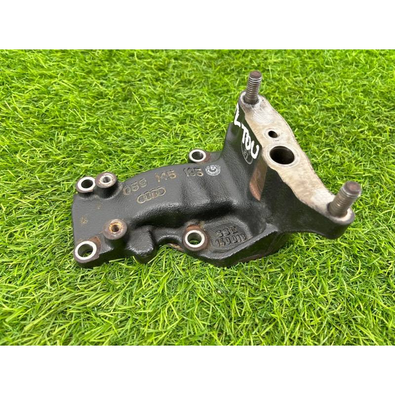 Кронштейн крепление турбины (кронштейны двигателя) Volkswagen Touareg NF 2013 3.0 TDI CRCA 059145195AE
