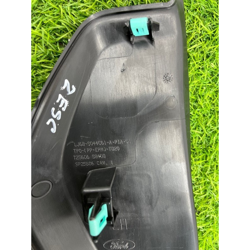 Накладка торпеды боковая (салон) Ford ESCAPE MK4 2020 1.5 LJ6Z78044C61AA