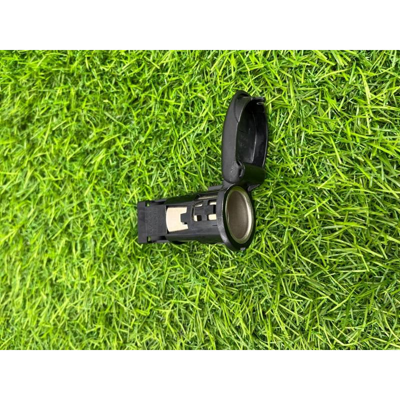 Розетка (электрика) Nissan Rogue T32 2020 2.5 253316FR0A