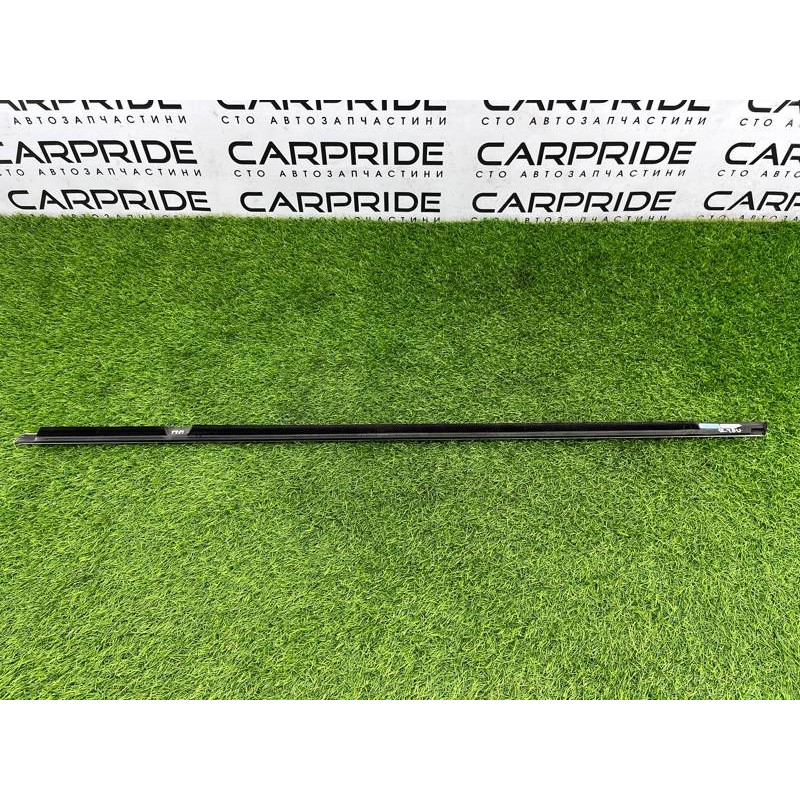 Молдинг скла (кузов і елементи) Volkswagen Touareg NF 2013 3.0 TDI CRCA 7P0837476H7Z7