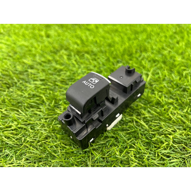 Кнопка стеклоподъемника (электрика / кнопки) Subaru OUTBACK B15 83071AL080