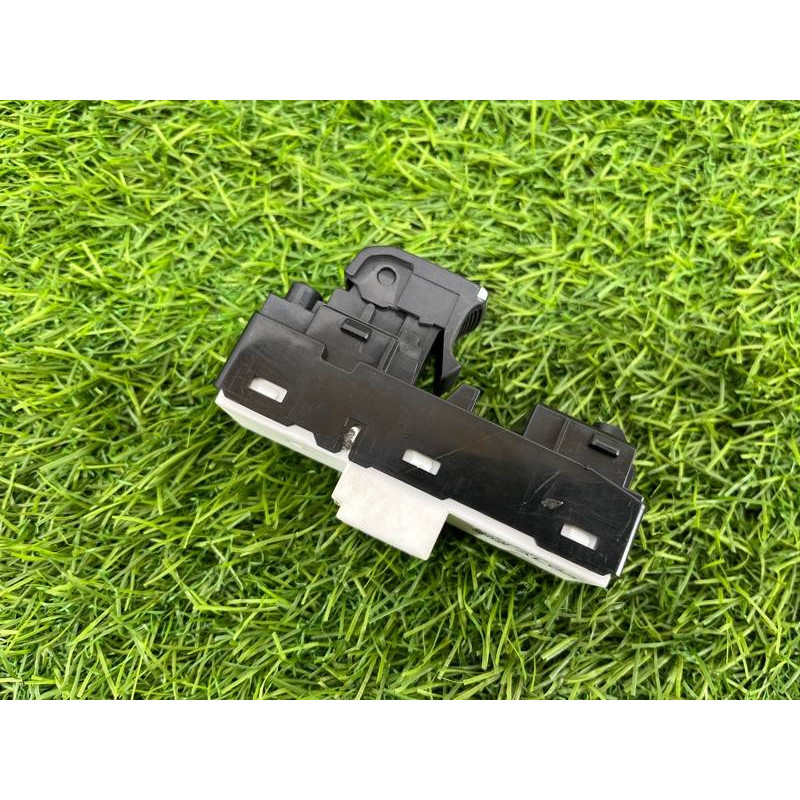 Кнопка стеклоподъемника (электрика / кнопки) Subaru OUTBACK B15 83071AL080