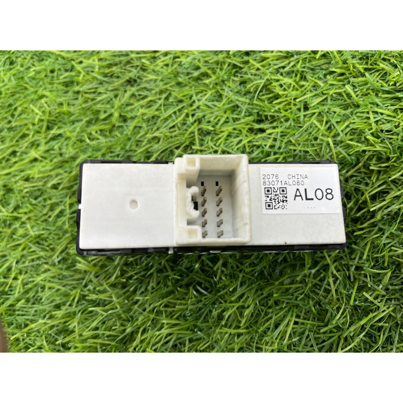 Кнопка стеклоподъемника (электрика / кнопки) Subaru OUTBACK B15 83071AL080