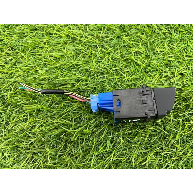 Кнопка асиссистента смены полосы (электрика / кнопки) Subaru OUTBACK B15 83002AL13A