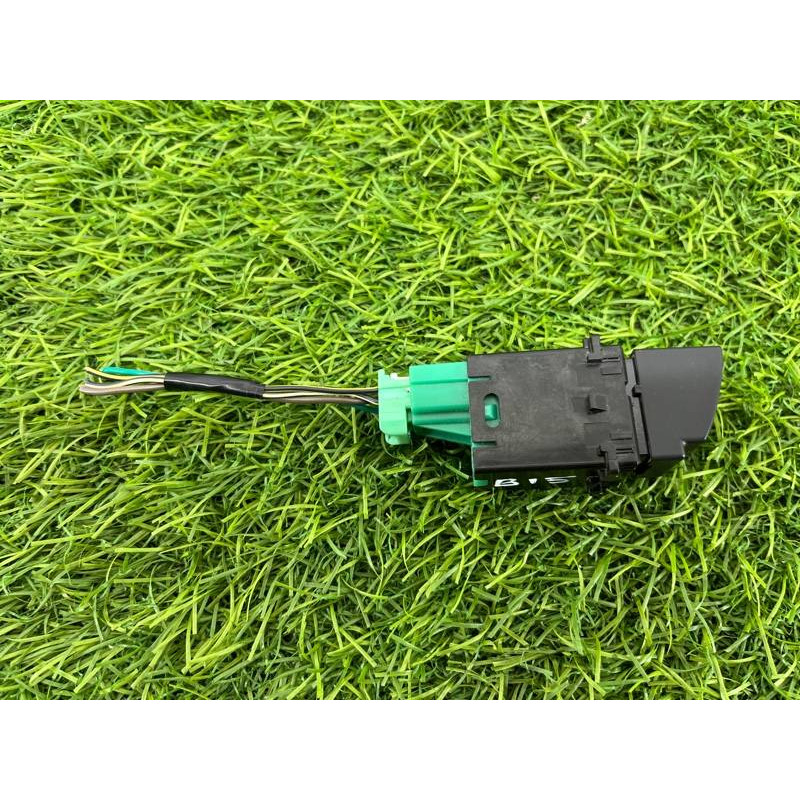 Кнопка системы пассивной безопасности (электрика / кнопки) Subaru OUTBACK B15 83002AL14A