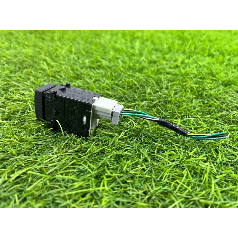 Кнопка открывания крышки багажника (электрика / кнопки) Subaru Legacy BN 2016 2.5 83002AL05A