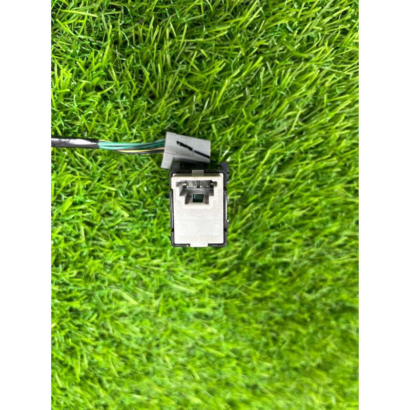 Кнопка открывания крышки багажника (электрика / кнопки) Subaru Legacy BN 2016 2.5 83002AL05A