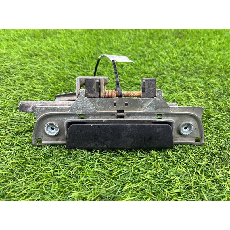 Ручка двери внешняя (кузов и элементы) BMW 5-series E34 51228138952