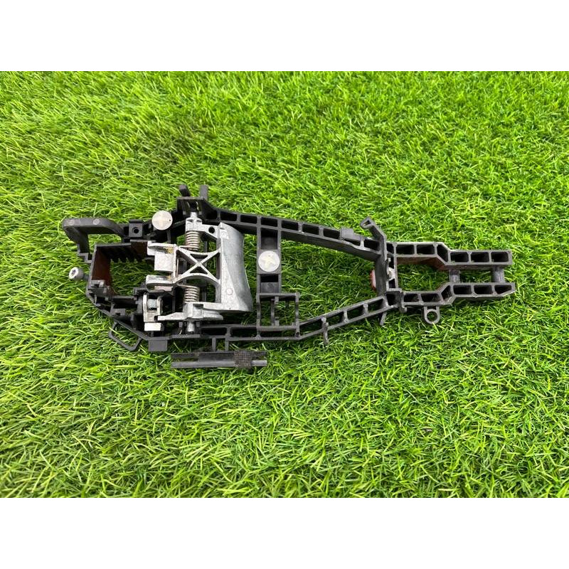 Кронштейн ручки двери (кузов и элементы) BMW 3-series F30 2013 N47D20 51217242567