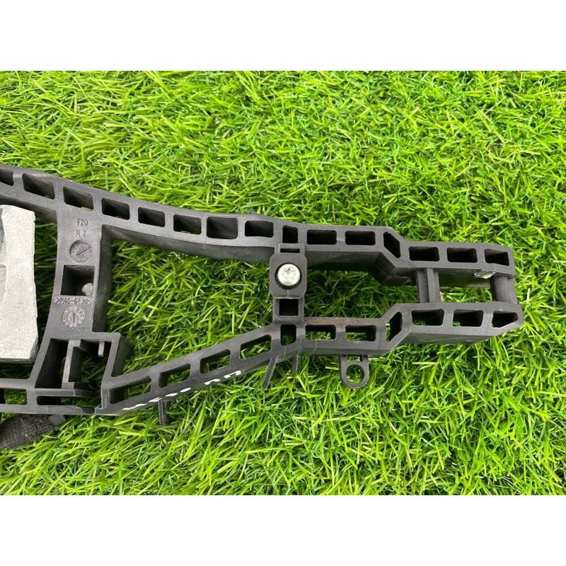 Кронштейн ручки двери (кузов и элементы) BMW 3-series F30 2013 N20B20 51217242568