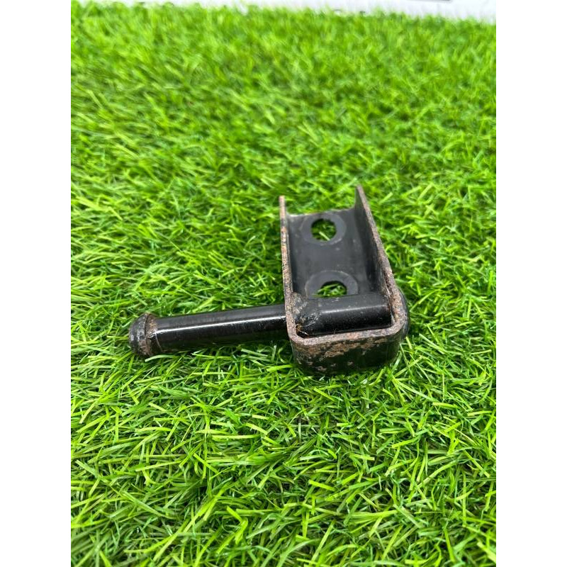 Кронштейн глушителя (выпускная система) Jeep Grand Cherokee WK2 2018 3.6 68040709AC