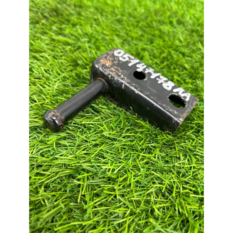 Кронштейн глушителя (выпускная система) Jeep Grand Cherokee WK2 2018 3.6 68040709AC