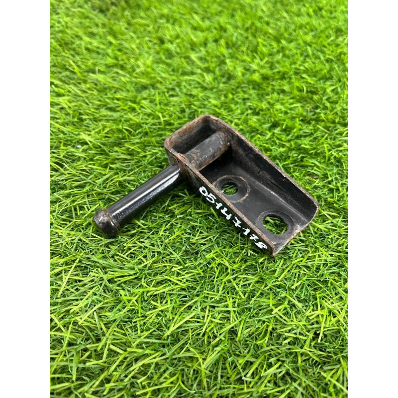 Кронштейн глушителя (выпускная система) Jeep Grand Cherokee WK2 2018 3.6 52124627AC