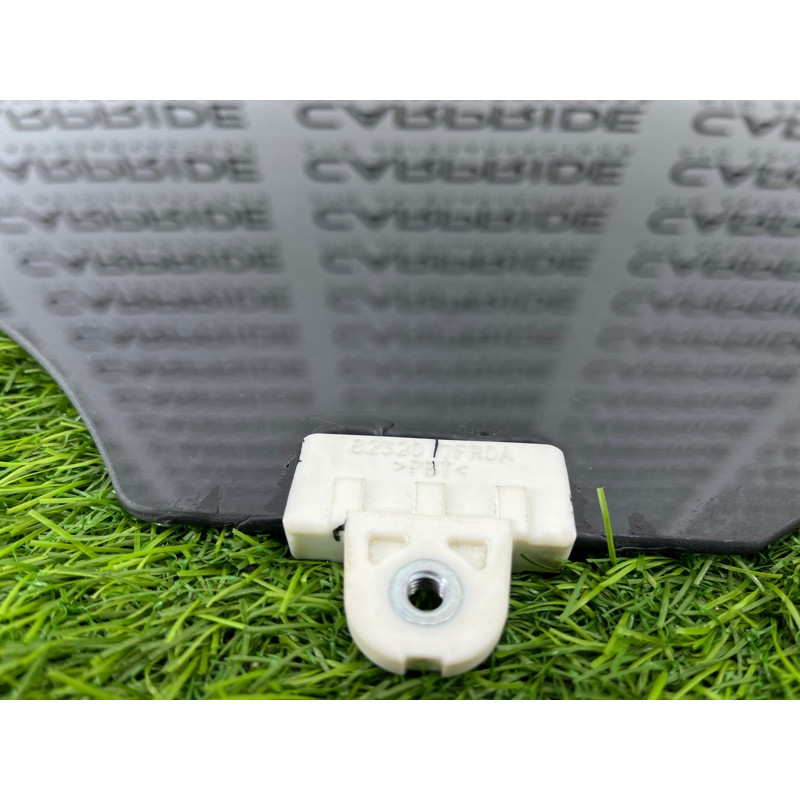 Стекло (кузов и элементы) Nissan Rogue T32 2020 2.5 823007FR0B