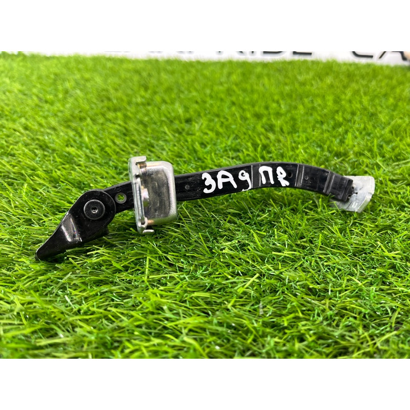 Ограничитель двери (кузов и элементы) Nissan Rogue T32 2020 2.5 824304CL0A