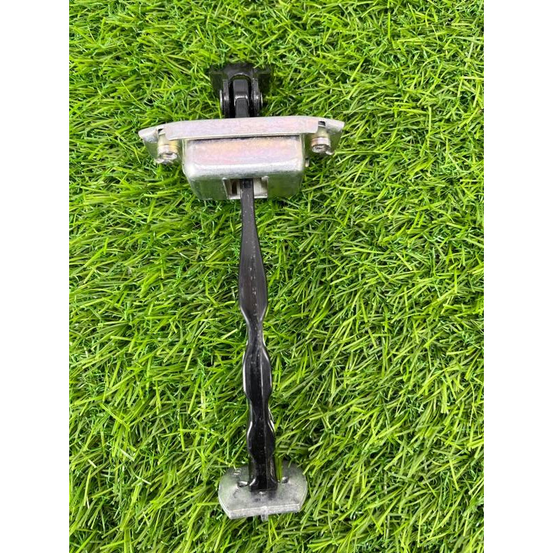 Ограничитель двери (кузов и элементы) Nissan Rogue T32 2020 2.5 824304CL0A