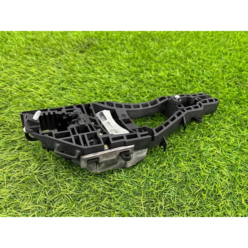 Кронштейн ручки двери (кузов и элементы) BMW 3-series F30 2013 N26B20 51217242568