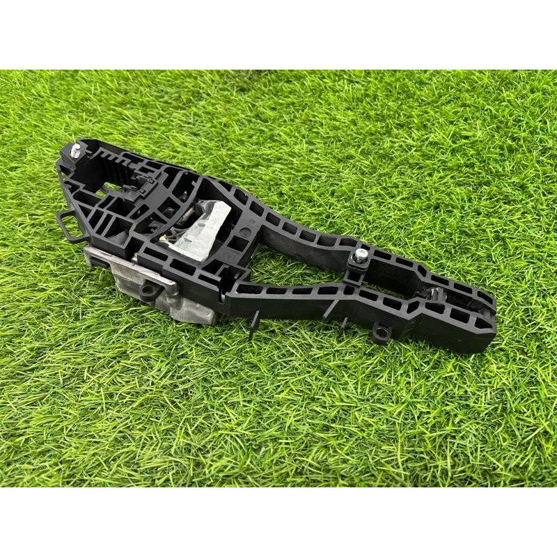 Кронштейн ручки двери (кузов и элементы) BMW 3-series F30 2013 N26B20 51217242568
