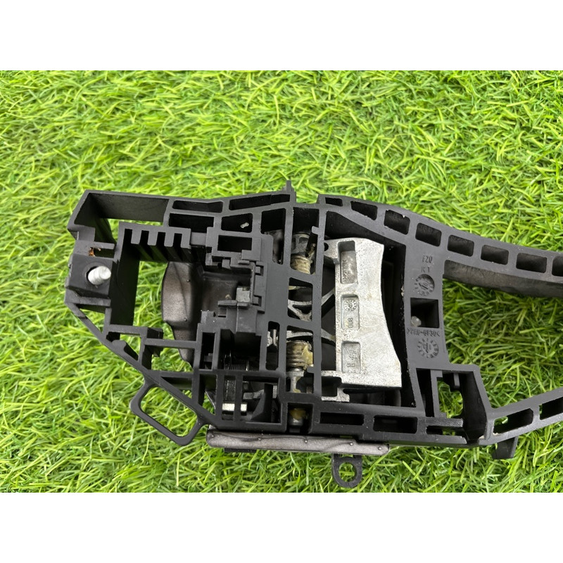 Кронштейн ручки двери (кузов и элементы) BMW 3-series F30 2013 N26B20 51217242568
