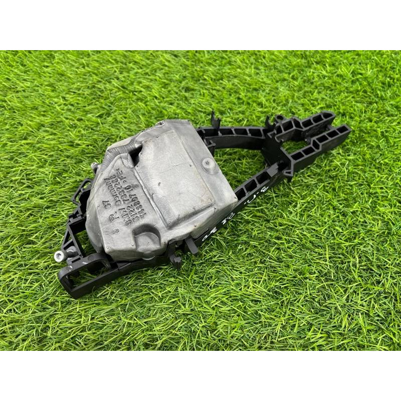 Кронштейн ручки двери (кузов и элементы) BMW 3-series F30 2013 N26B20 51217242568