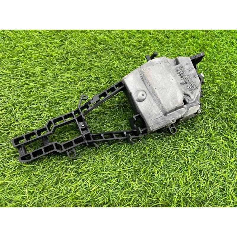 Кронштейн ручки двери (кузов и элементы) BMW 3-series F30 2013 N26B20 51217242568