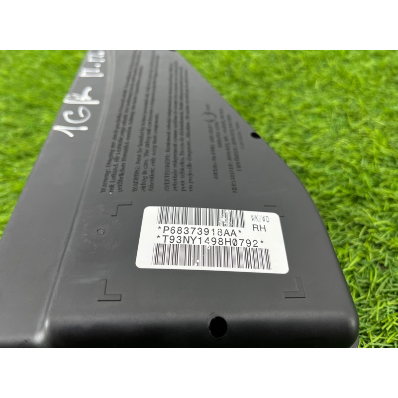 Airbag сидения (airbag/безопасность) Jeep Grand Cherokee WK2 2018 3.6 68373918AA