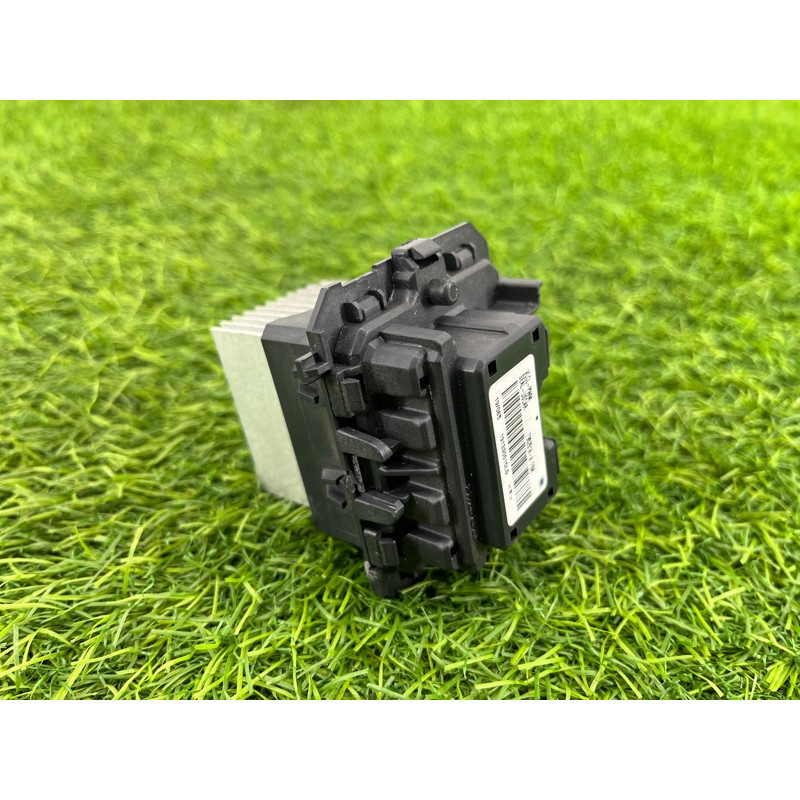 Резистор печки (отопление и кондиционирование) Subaru Forester SK 2019 2.5 73533FL000