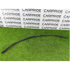 Уплотнитель капота