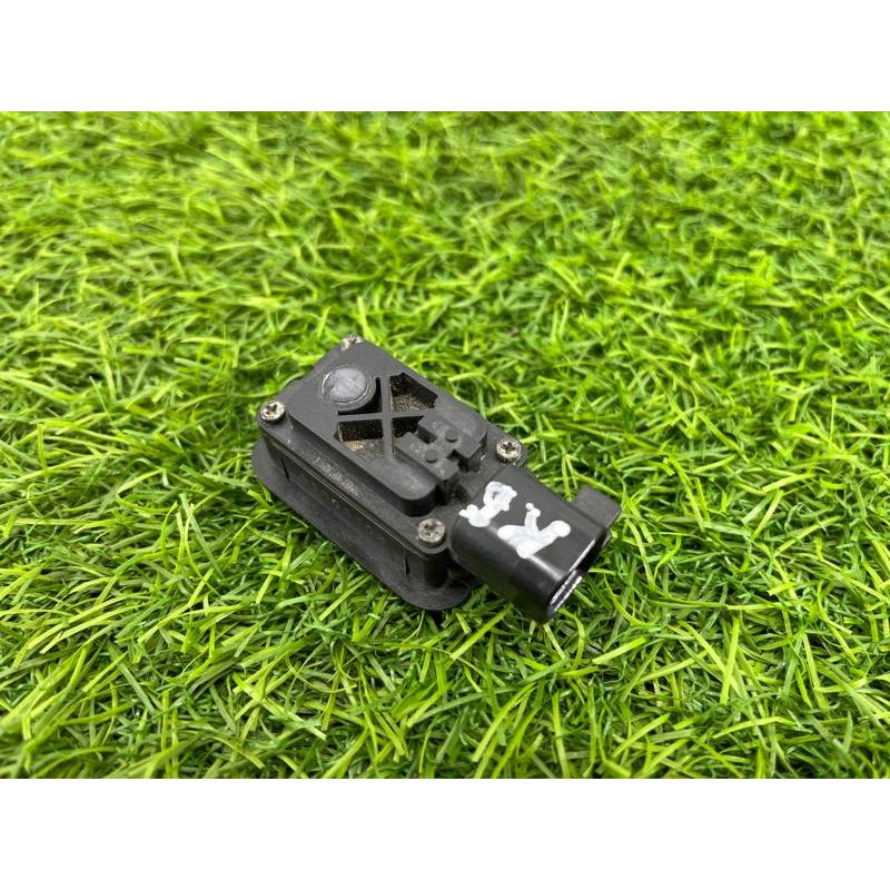 Кнопка открывания крышки багажника (электрика / кнопки) Jeep Cherokee KL 2019 68303988aa