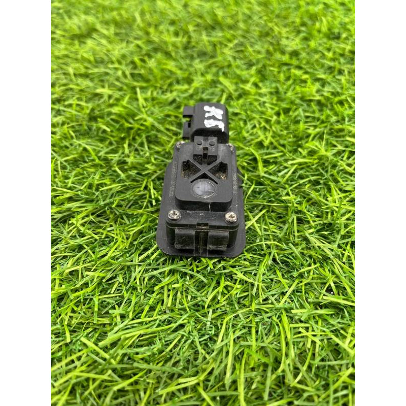 Кнопка открывания крышки багажника (электрика / кнопки) Jeep Cherokee KL 2019 68303988aa