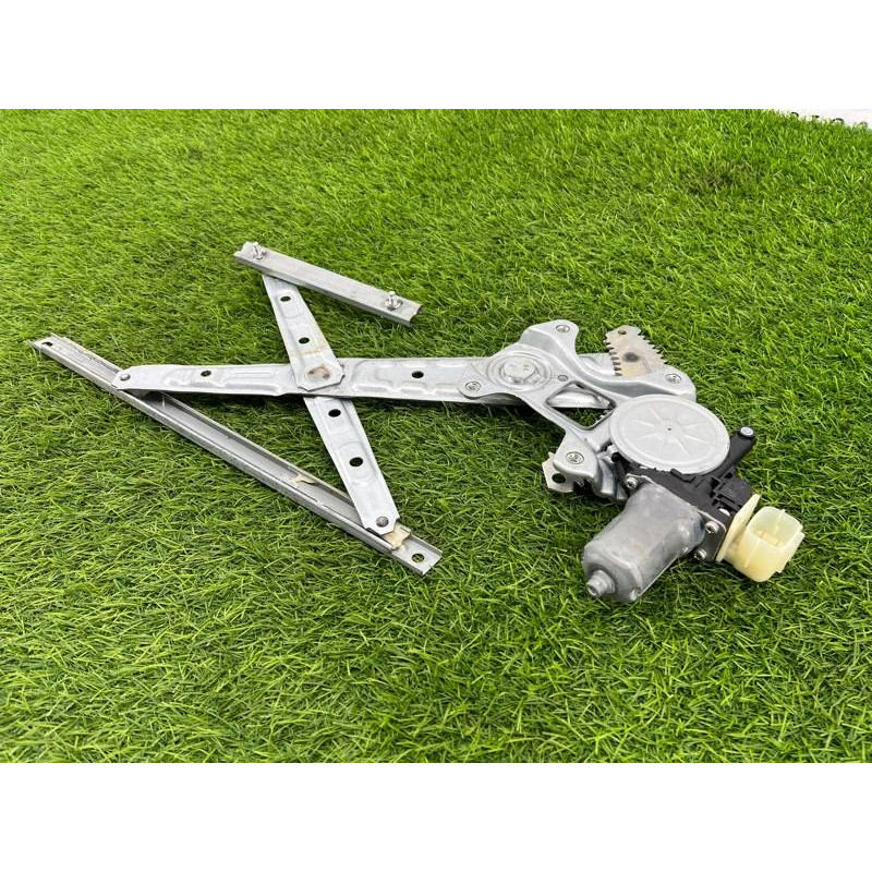 Механизм стеклоподъемника с мотором (кузов и элементы) Nissan Rogue T32 2020 2.5 827204BA2A