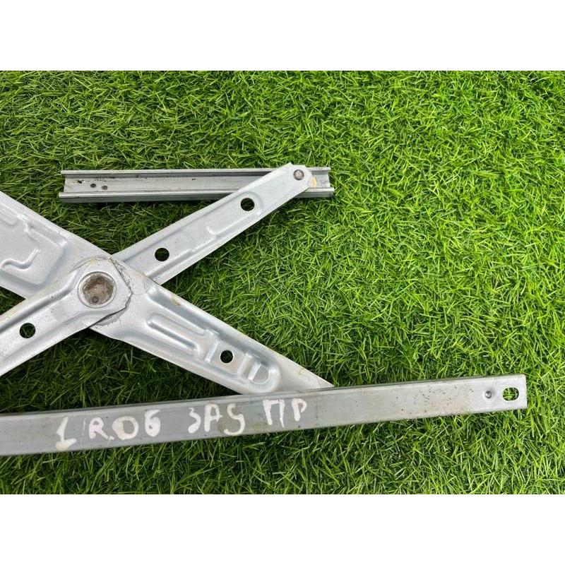 Механизм стеклоподъемника с мотором (кузов и элементы) Nissan Rogue T32 2020 2.5 827204BA2A