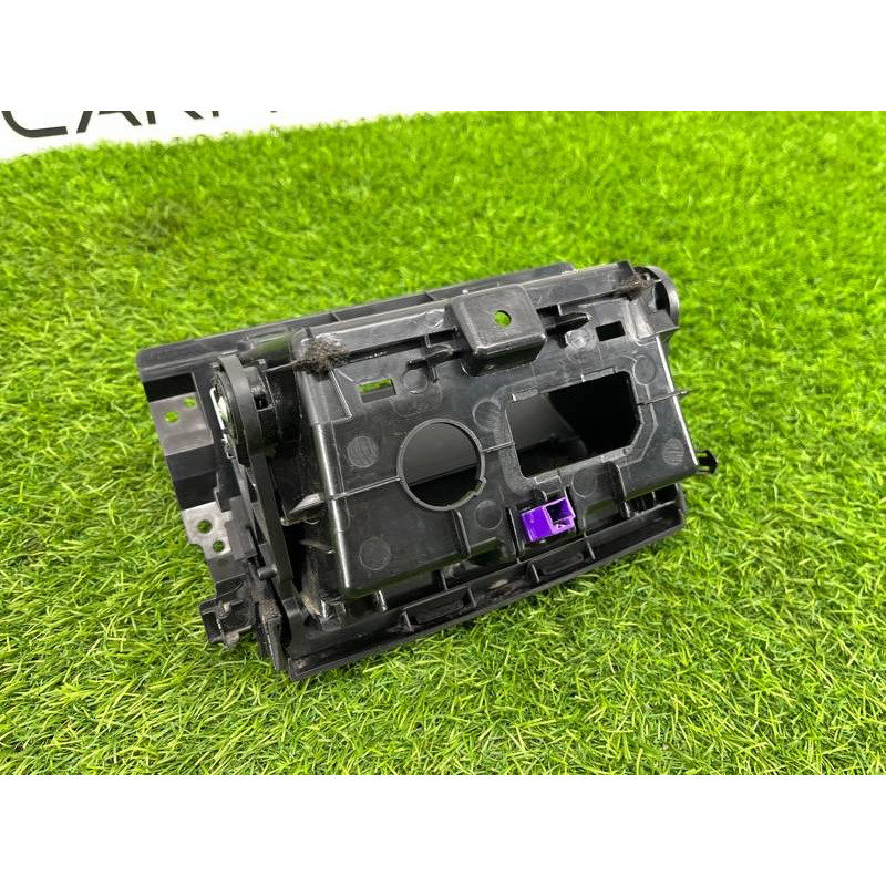 Бардачок центральной консоли (салон) Subaru Legacy BN 2016 2.5 66120al00a