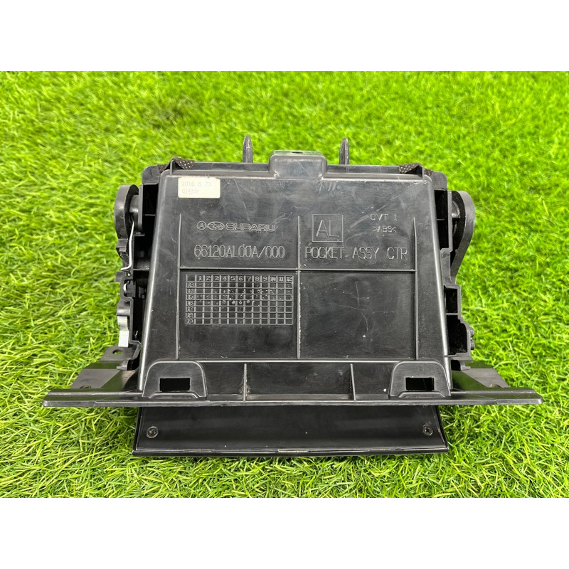 Бардачок центральной консоли (салон) Subaru Legacy BN 2016 2.5 66120al00a