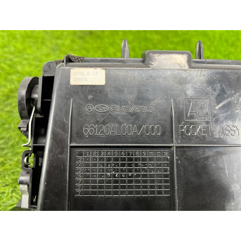 Бардачок центральной консоли (салон) Subaru Legacy BN 2016 2.5 66120al00a