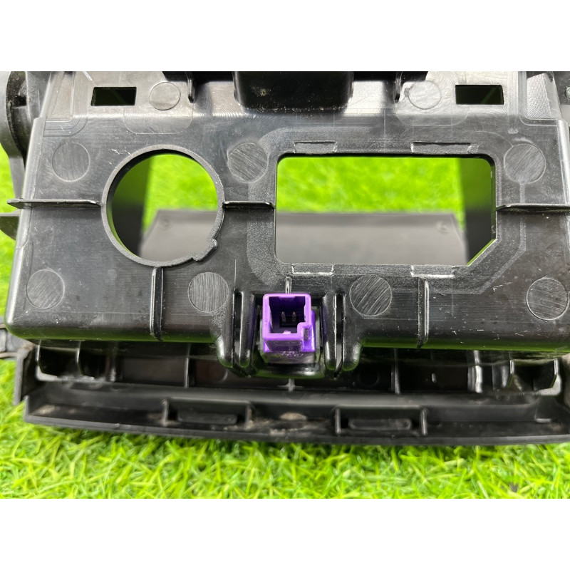 Бардачок центральной консоли (салон) Subaru Legacy BN 2016 2.5 66120al00a