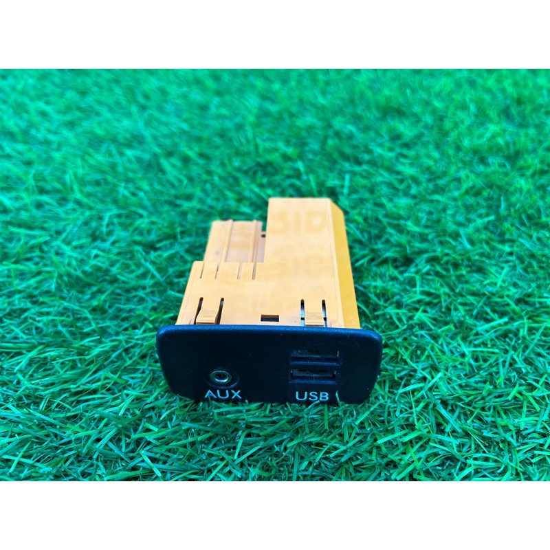 Гнездо USB/AUX (электрика) Subaru Legacy BN 2016 2.5 86257al00a