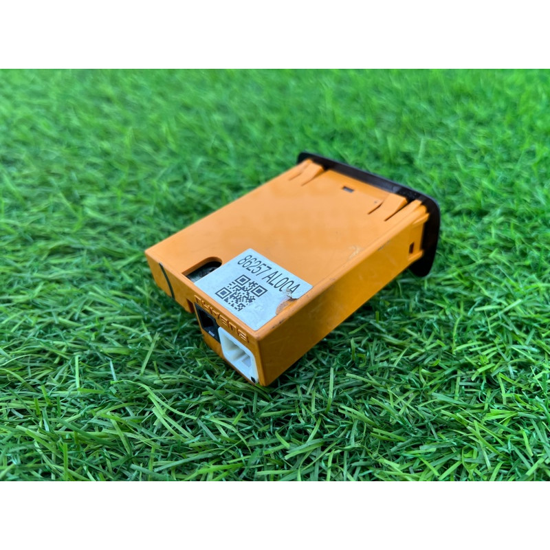 Гнездо USB/AUX (электрика) Subaru Legacy BN 2016 2.5 86257al00a