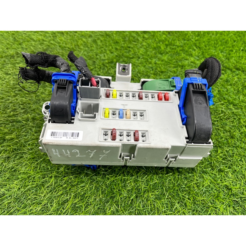 Блок комфорта (электрика / блок управления) Jeep Compass MK49 2011 2.4 68141880ag