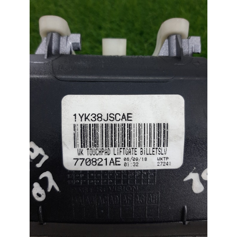 Ручка багажника (кузов и элементы) Jeep Grand Cherokee WK2 2018 3.6 1YK38JSCAE