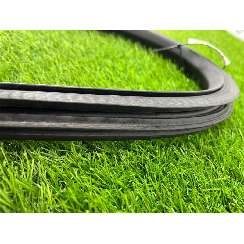 Ущільнювач дверей (кузов і елементи) CHEVROLET Volt 1 2012 1.4