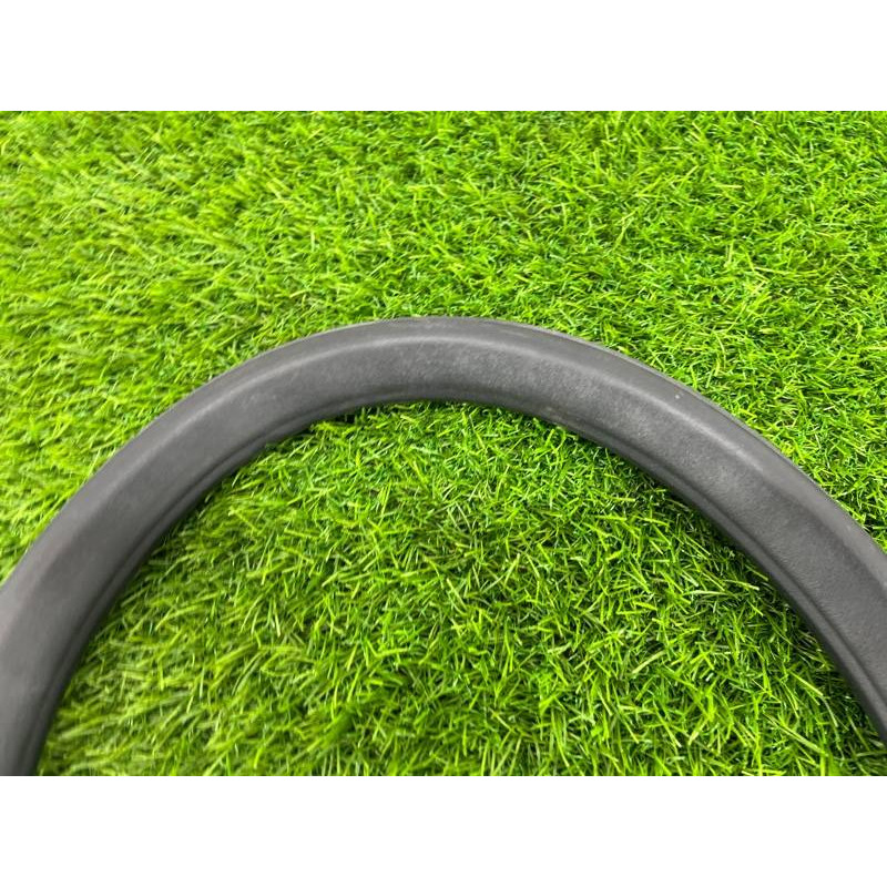 Уплотнитель (кузов и элементы) CHEVROLET Cruze J300 2012 1.8 95440407