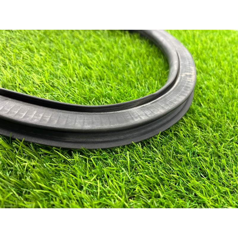 Уплотнитель (кузов и элементы) CHEVROLET Cruze J300 2012 1.8 95440407