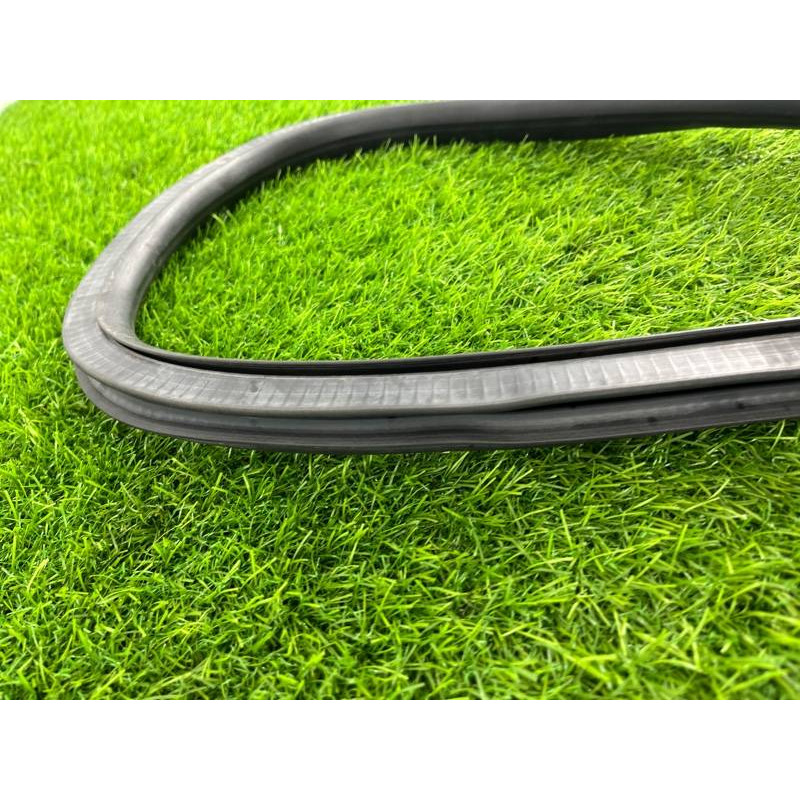 Уплотнитель (кузов и элементы) CHEVROLET Cruze J300 2012 1.8 95440407