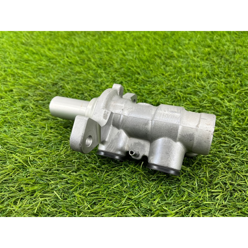 Главный тормозной цилиндр (тормозная система) Subaru Legacy BN 2016 2.5 26449FJ011