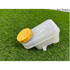 Бачок тормозной жидкости