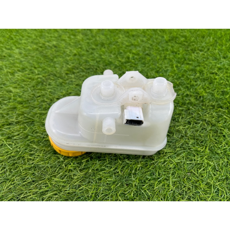 Бачок тормозной жидкости (тормозная система) Subaru Legacy BN 2016 2.5 26451FJ010