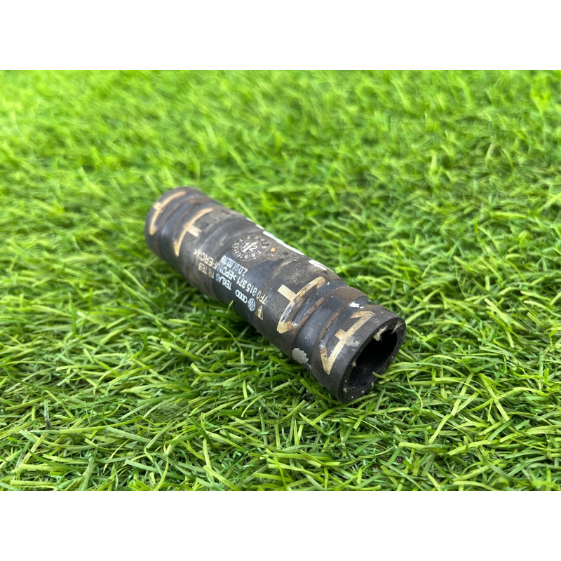 Патрубок (система охлаждения) Volkswagen Touareg NF 2013 3.0 TDI CRCA 7P0815371