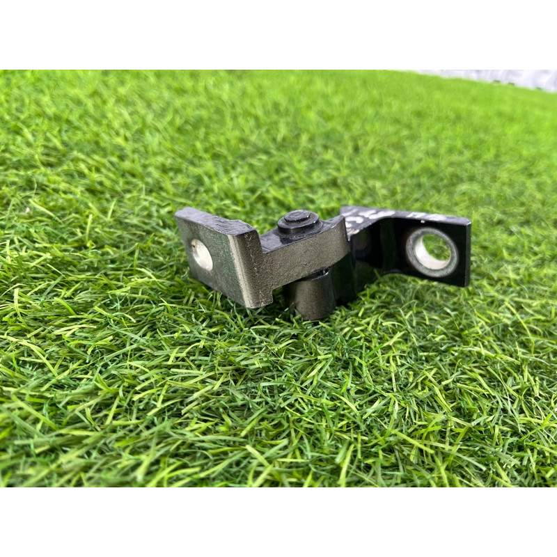 Петля двери (кузов и элементы) Volkswagen Tiguan 5N 2011 1.4 CAVA 5N0831402